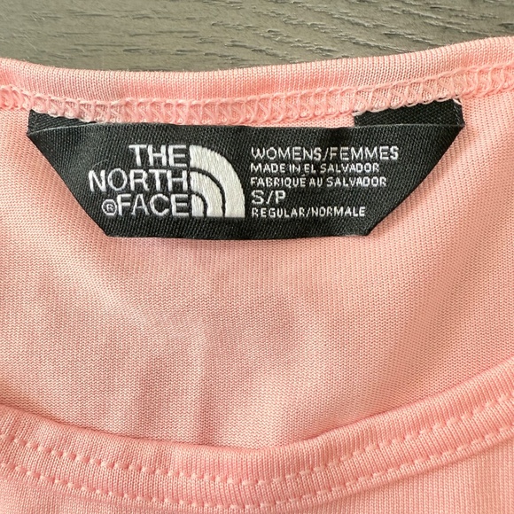 The North Face Women’s‎ Short Sleeve Pink T- Shirt Size S - Picture 5 of 6